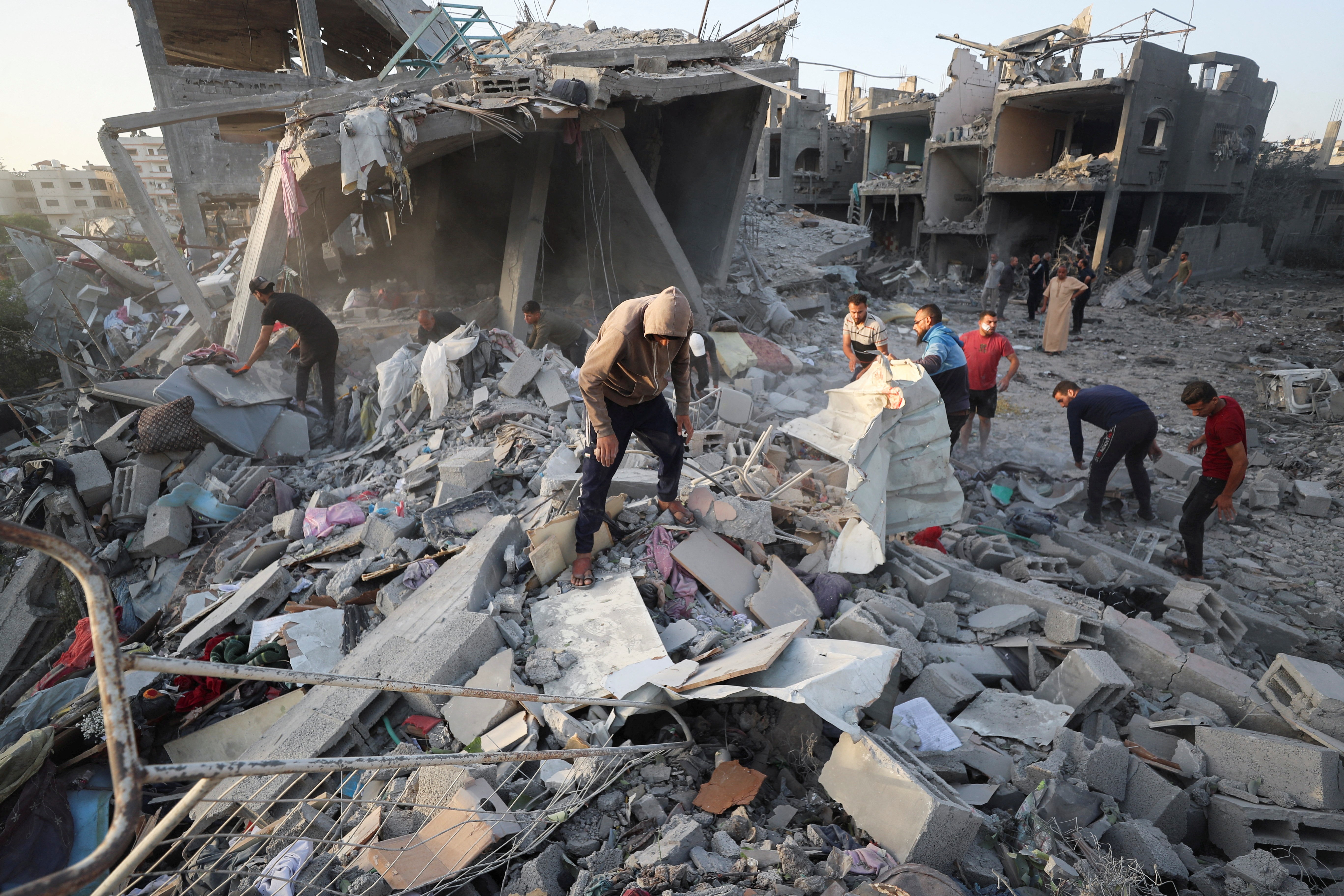 Israel intensifica bombardeios em Gaza e deixa 70 mortos; VÍDEO