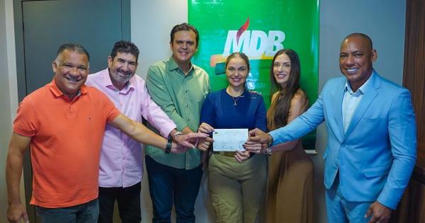 Na surdina, vice-prefeita se filia ao MDB, sigla vetada por Abilio