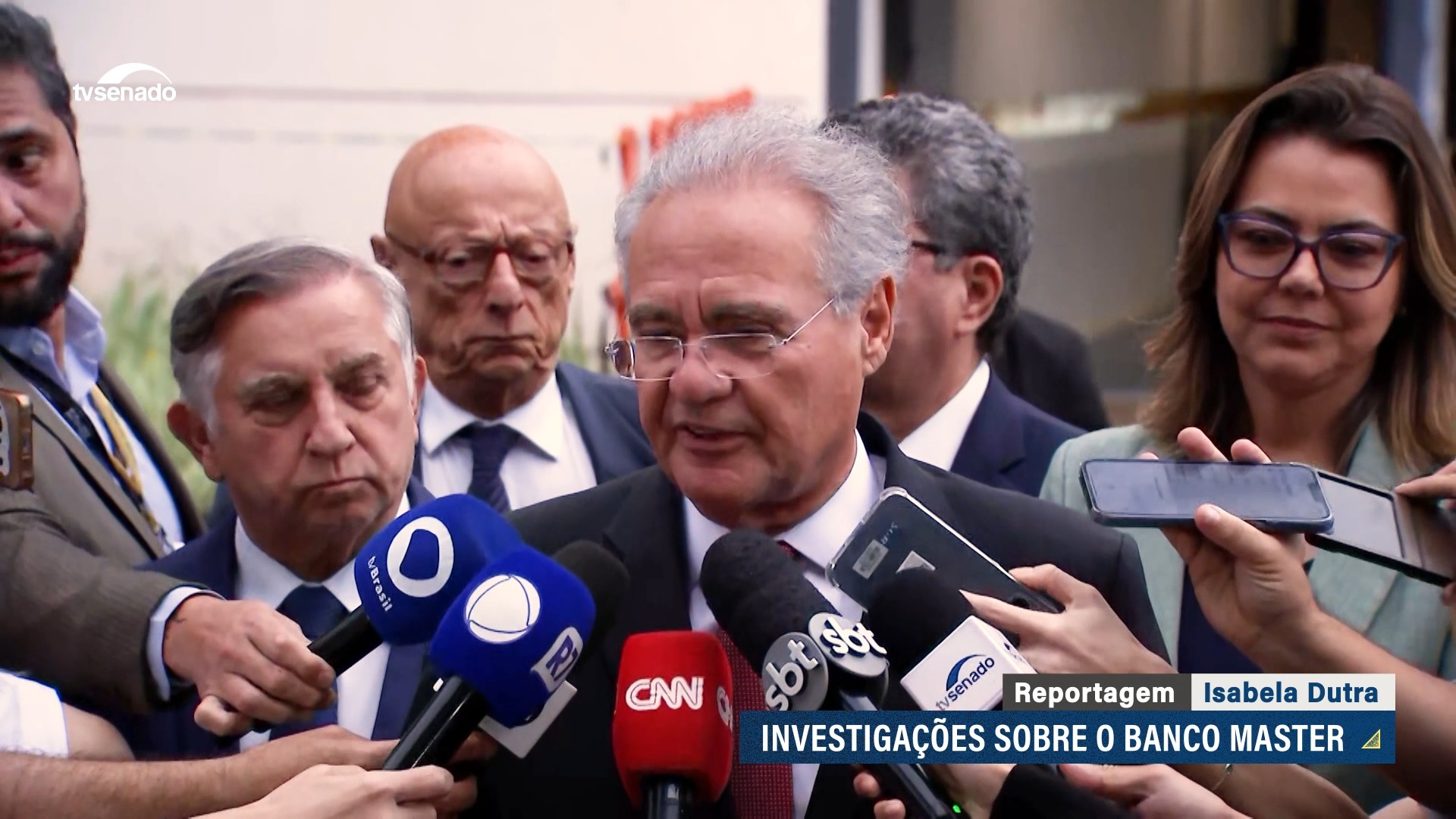 Vídeo: Renan Calheiros defende acesso às investigações do Banco Master