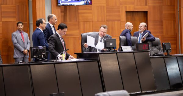 Presidente Max abre prazo improrrogável de cinco dias para indicação de membros