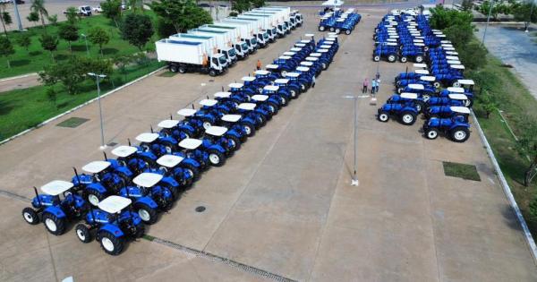 Governo de MT realiza entregas de máquinas para fortalecer agricultura familiar de 99 municípios