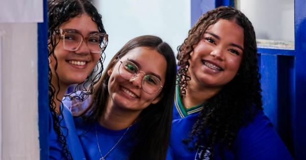 Governo de MT institui política estadual para prevenir violência e reforçar segurança nas escolas