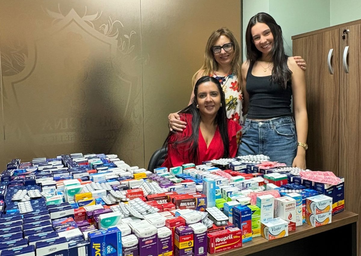 Ligas de Medicina da UniEVANGÉLICA arrecadam medicamentos para projeto na Amazônia