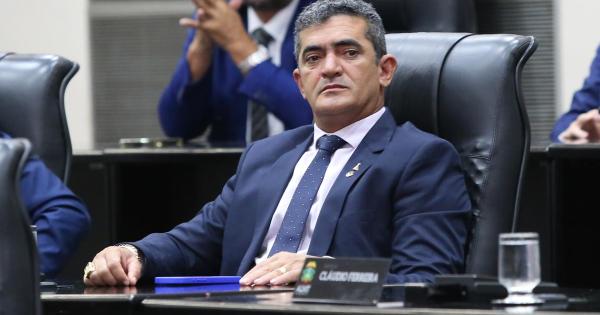 Polícia apreende R$ 200 mil em casas de Elizeu e Cezinha Nascimento