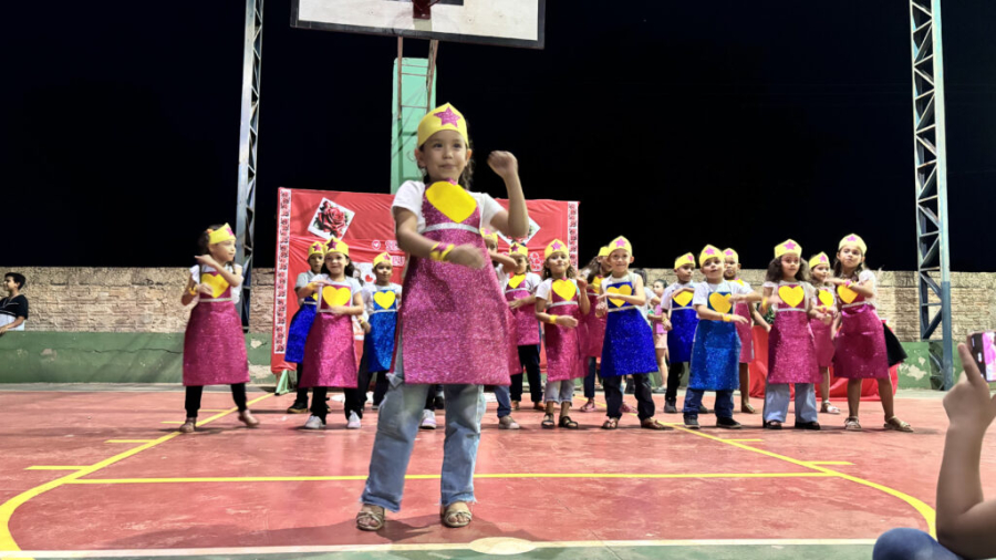 Apresentação do Dia das Mães emociona famílias nas Escolas Municipais de Pontal do Araguaia