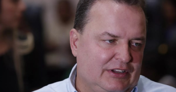 Max Russi articula solução humanitária para evitar despejo de milhares de famílias em Cuiabá