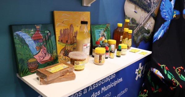 Produtos regionais de MT ganham destaque no espaço da AMM durante Marcha dos Municípios
