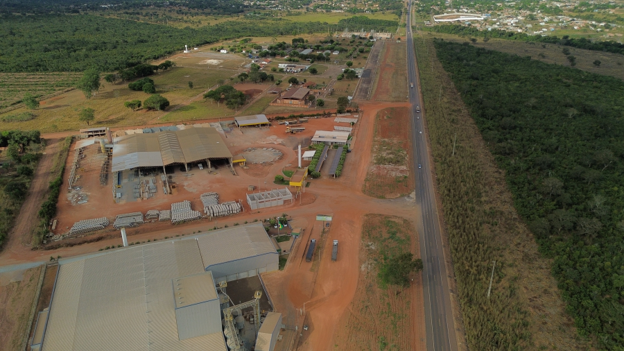 Prefeito Dr. Adilson assina ordem de serviço para levar saneamento básico ao Distrito Industrial