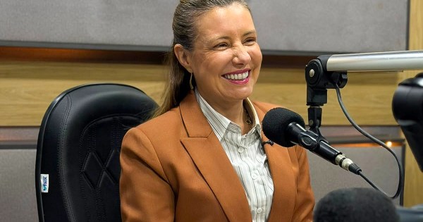 Flávia Moretti reafirma compromisso com convocação de classificados da Guarda Municipal