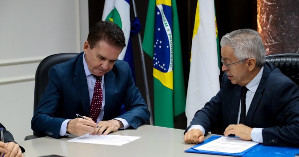 TCE-MT e TRT firmam parceria para ampliar capacitação e fortalecer gestão pública