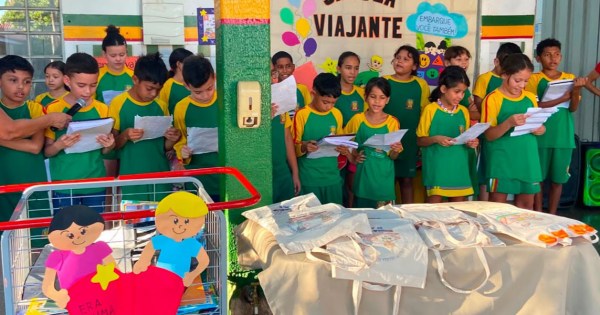 Projeto Sacola Viajante incentiva a leitura e fortalece os vínculos entre escola e família