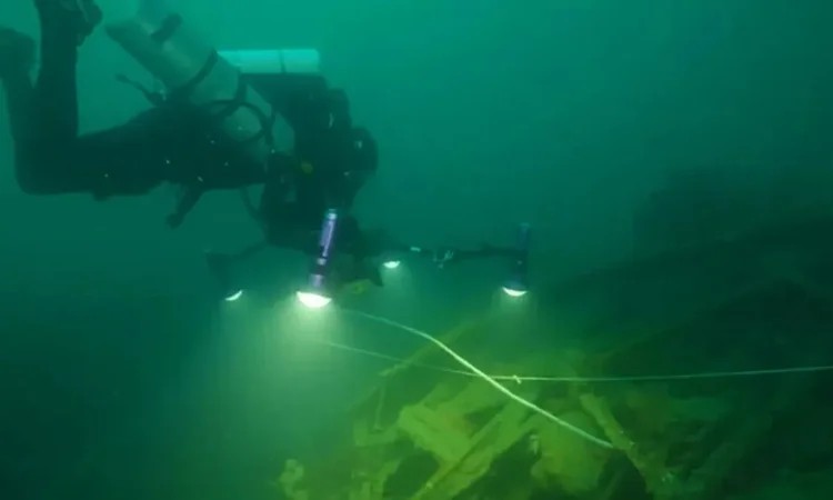 Navio com mais de 1.200 corpos é encontrado após 80 anos no Pacífico