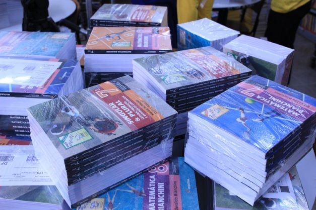Municípios têm até 8 de setembro para concluir escolha de livros didáticos para o ensino fundamental
