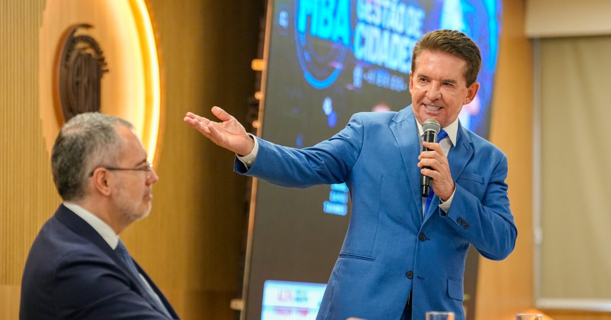 Sérgio Ricardo destaca capacitação de 1.670 agentes públicos e anuncia mais 2 mil vagas para 2027
